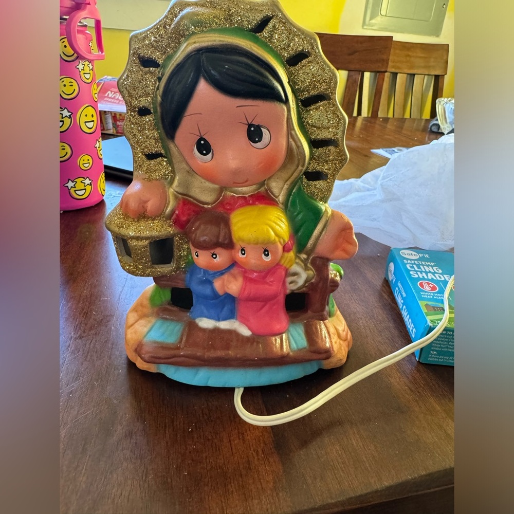 Virgencita kid lamp